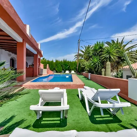 Guzman - Mouna Villa *